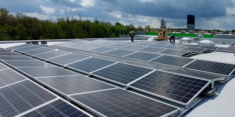 MLP Group startet größtes Projekt zur Installation von Photovoltaikanlagen „on site” in Polen